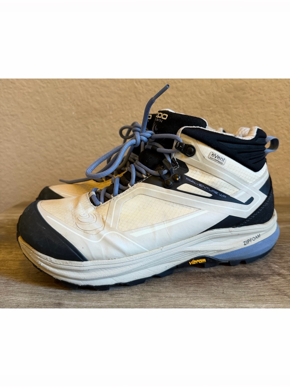 Topo Trailventure WP Waterproof Mid Cut Hiking Boots Vibram Soles